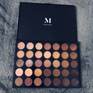 Morphe 35T Dope Taupe Artistry Palette